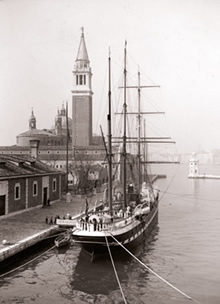 Le Girogio Cini amarré à San Giorgio Maggiore